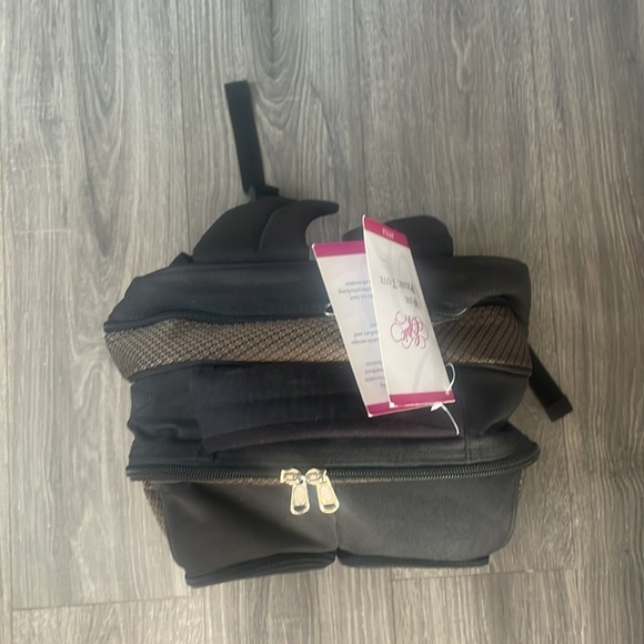 Epic Wine Picnic Tote NWT - Picture 2 of 12